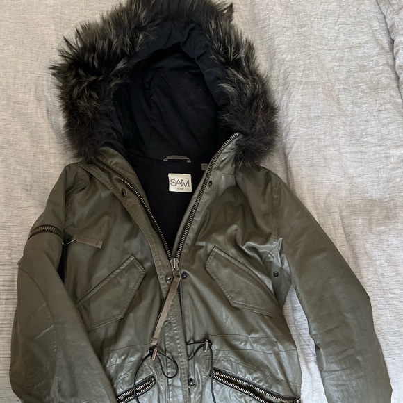 SAM New York jacket with fur hood - Picture 1 of 4